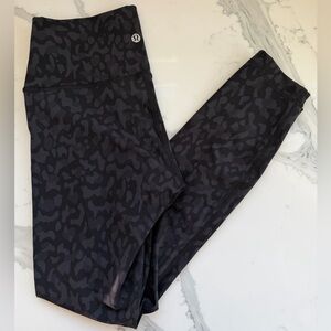 Lululemon Black Leopard Camo Workout Leggings 25”